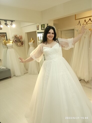 ÖZEL DİKİM BÜYÜK BEDEN GELİNLİK