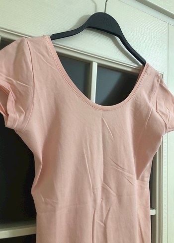 Somon renk basic vücuda saran tişört - Görsel 5