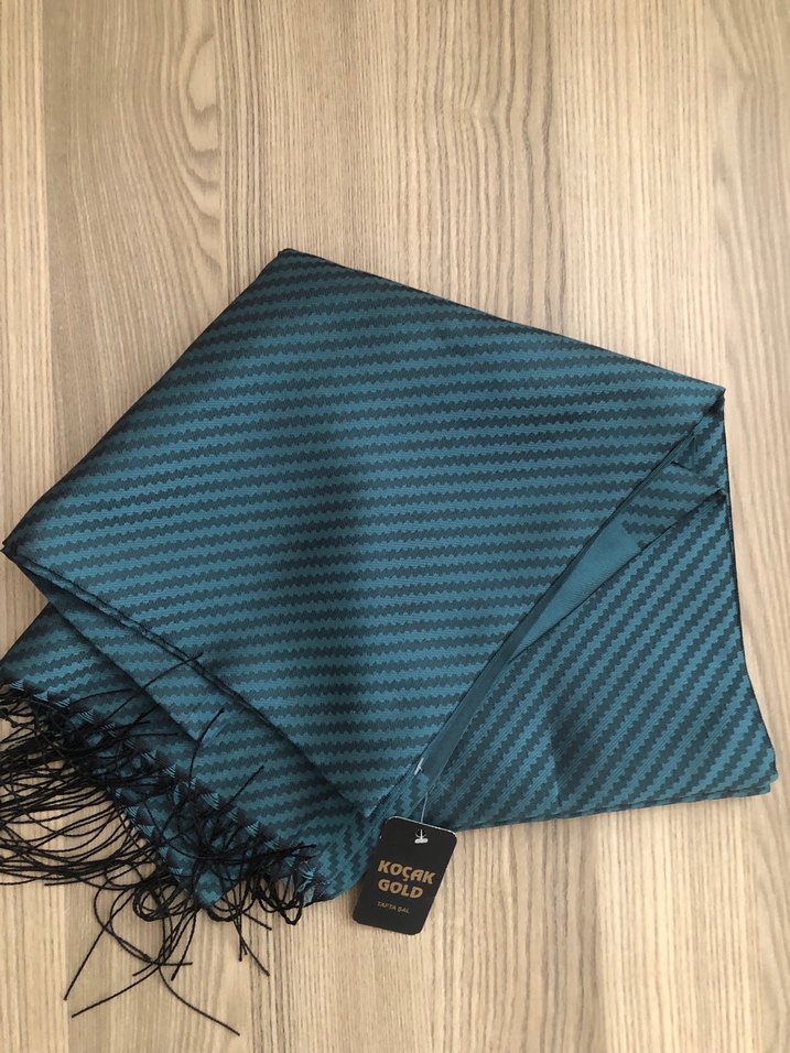 ŞAL Kadın Turkuaz Piliseli Saten Şal - Görsel 2