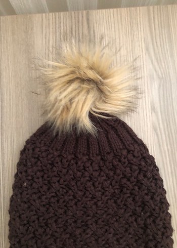 Kahverengi Örgü Kadın Bere - Görsel 3