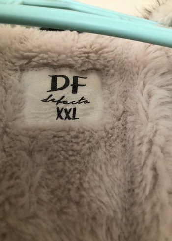 Haki  Süet Düğmeli Kadın Mont - Görsel 4