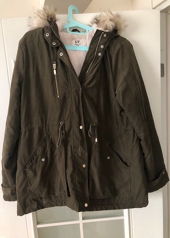 Haki  Süet Düğmeli Kadın Mont - Görsel 2