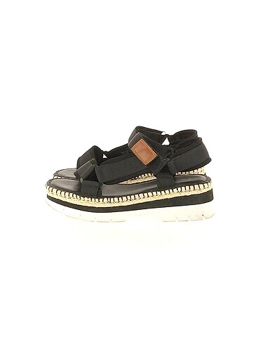 Twist Sandalet %70 İndirimli.