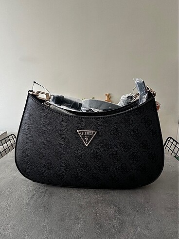 GUESS ÇANTA