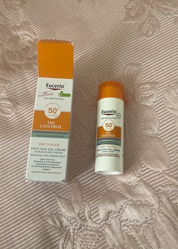 Eucerin Yüz için SPF 50+ Yağ Kontrol Güneş Kremi - Görsel 3