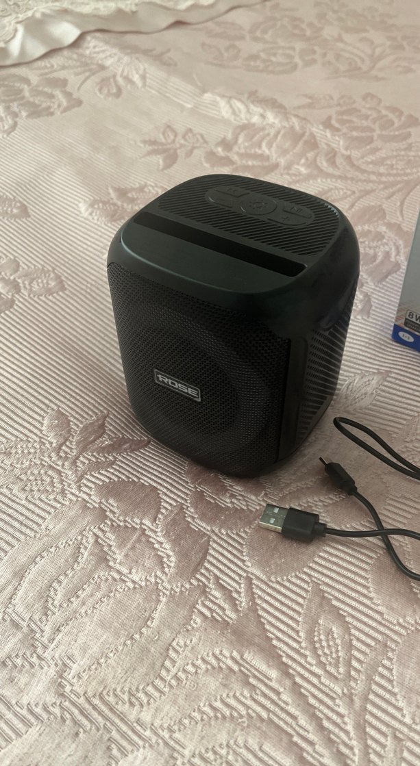 Siyah Rose Bluetooth Hoparlör - Görsel 3