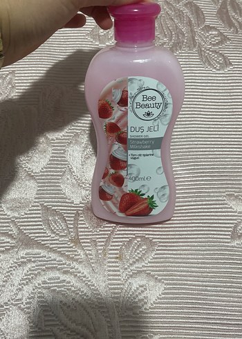 Bee Beauty Çilekli Duş Jeli 400 ml - Görsel 3