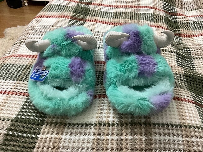 Monsters inc crocs sully