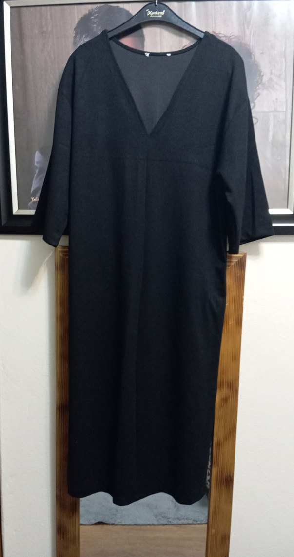 Siyah V Yakalı Kadın Uzun Elbise - Görsel 3