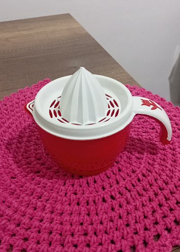 Renkli Plastik Narenciye Sıkacağı