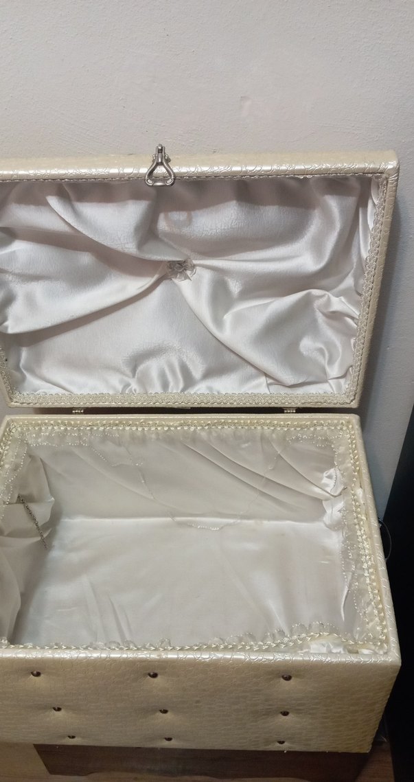 Parlak beyaz makyaj kutusu - Görsel 4