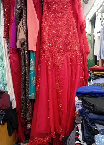 Uzun Kırmızı Drapeli Kadın Abiye - Görsel 2