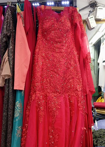 Uzun Kırmızı Drapeli Kadın Abiye - Görsel 3