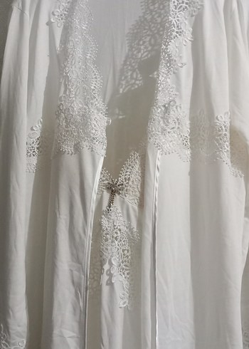 Beyaz V Yakalı gecelik set halinde - Görsel 12