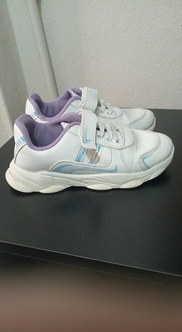 Kız Çocuk Beyaz Cırt Cırtlı Spor Ayakkabı - Görsel 3