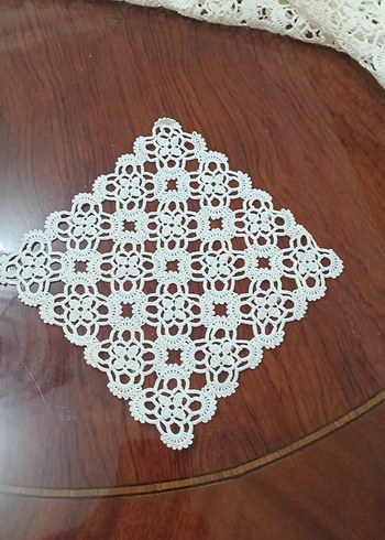 El Yapımı Beyaz Dantel Masa Örtüsü - Görsel 5