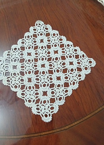 El Yapımı Beyaz Dantel Masa Örtüsü - Görsel 4