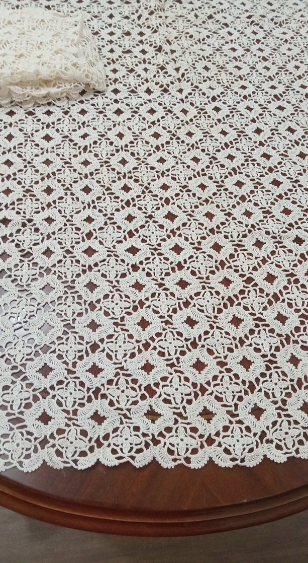El Yapımı Beyaz Dantel Masa Örtüsü - Görsel 2