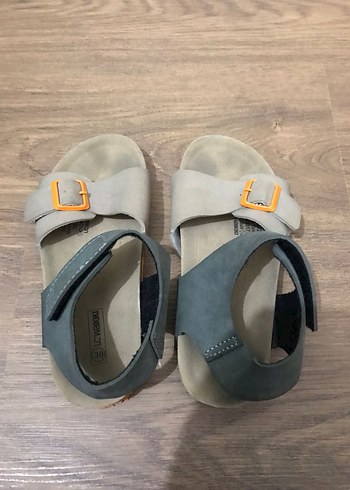 Gri Erkek Çocuk Tokalı Sandalet - Görsel 2