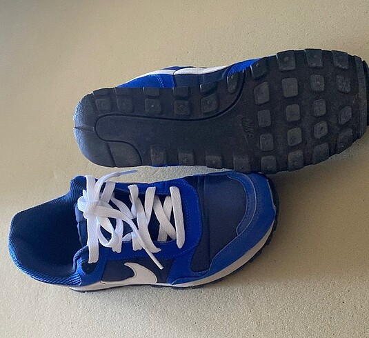 36 Beden Nike spor ayakkabı