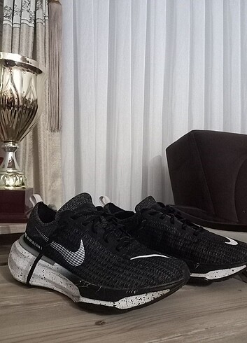 44 Beden siyah Renk Nike invincible run 3