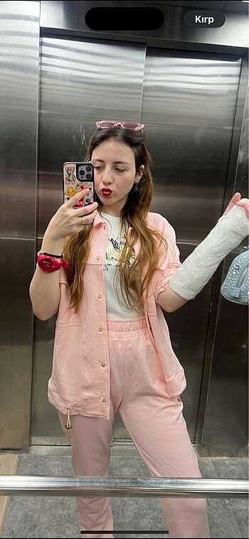 pembe eşofman takımı