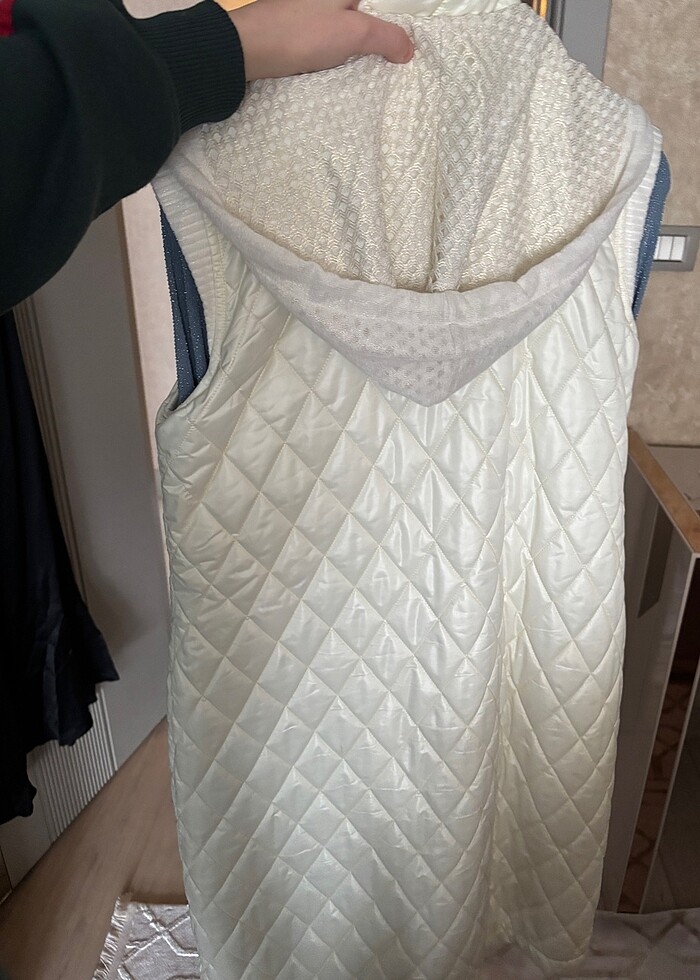 Beyaz yelek - Görsel 2