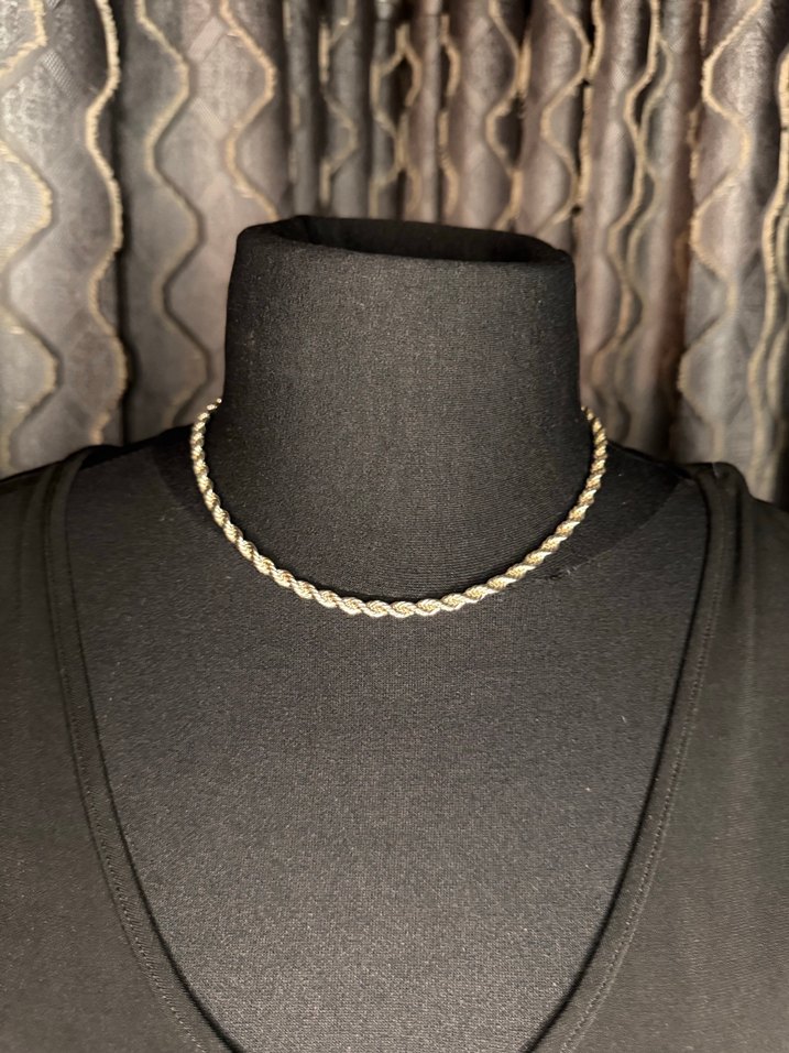 Zincir Detaylı Gümüş Renkli Midi Kolye - Görsel 3