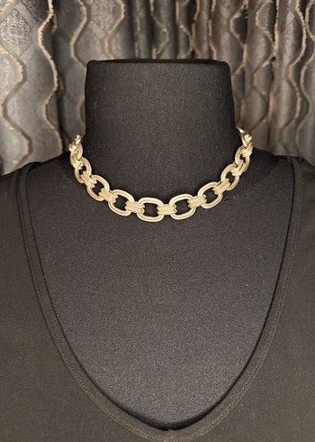 Kısa Zincir Detaylı Kolye - Görsel 2