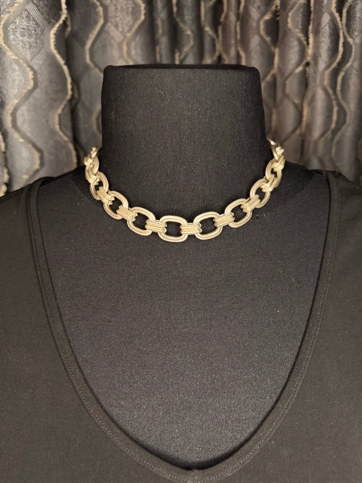 Kısa  Zincir Detaylı  Kolye - Görsel 2