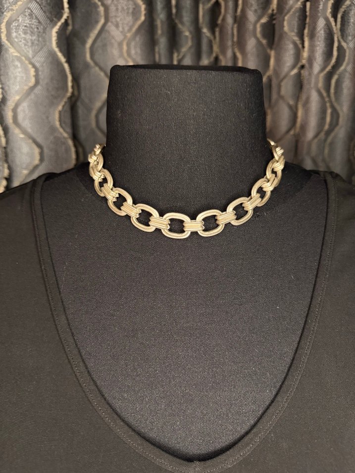 Kısa  Zincir Detaylı  Kolye - Görsel 3