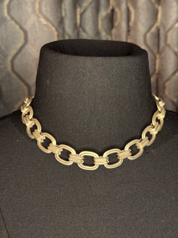 Kısa  Zincir Detaylı  Kolye - Görsel 4