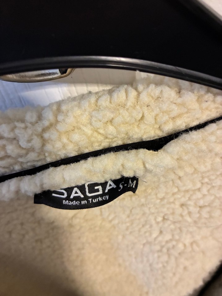 Siyah Uzun Deri Kürklü Kadın Ceket - Görsel 2