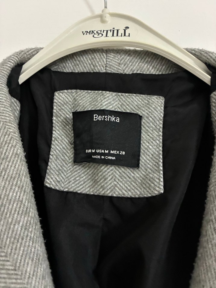 Gri Kadın Kaban Büyük Yaka Cepli - Görsel 3