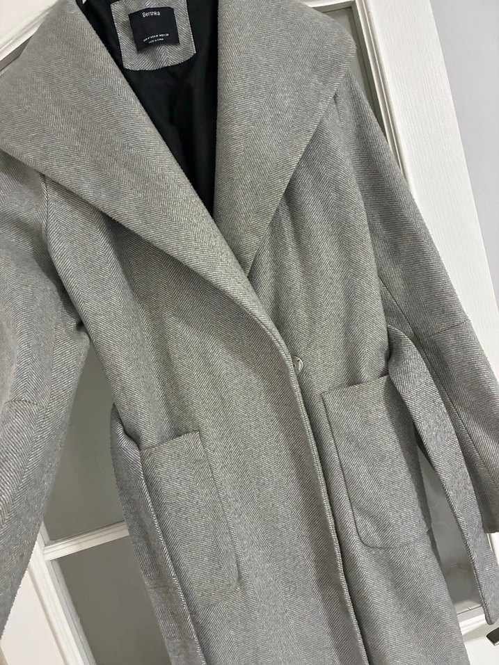 Gri Kadın Kaban Büyük Yaka Cepli - Görsel 2