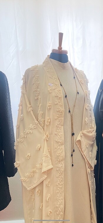Diğer Abaya.