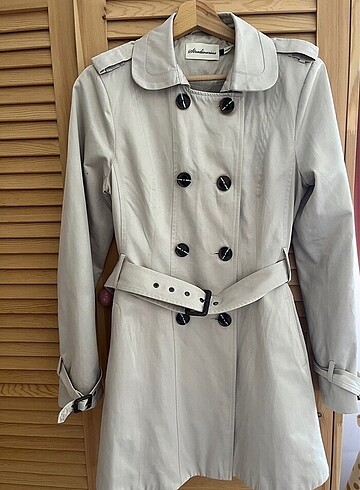 Stradivarius Krem Trençkot
