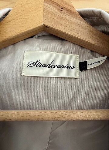 m Beden ten rengi Renk Stradivarius Krem Trençkot