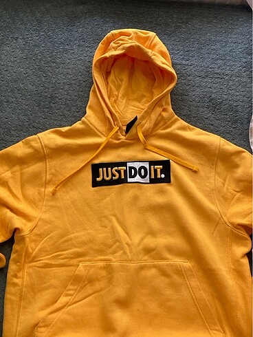 Nike sweatshirt