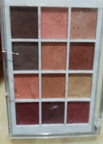 Bej Tonlarda 12 Renkli Göz Farı Paleti - Görsel 2