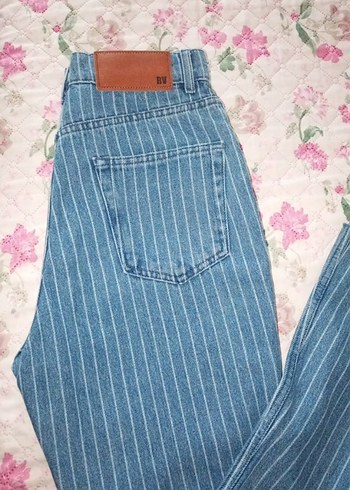 Düğmeli Çizgili Mavi Mini Kot Şort - Görsel 3