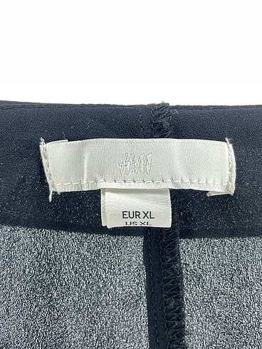 xl Beden siyah Renk H&M Kısa Elbise %70 İndirimli.