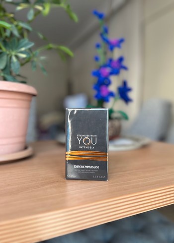 Emporio Armani Stronger With You Intense Erkek Parfümü