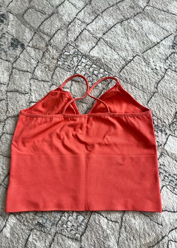 Kırmızı V Yaka Atlet - Görsel 2