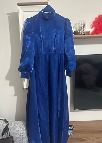 Parlak Mavi Uzun Kollu Yüksek Yakalı Kadın abiye - Görsel 4