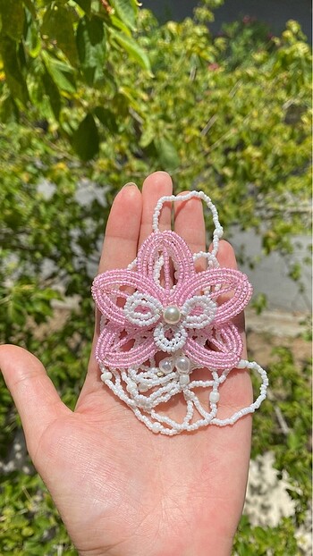 E.L.F El yapimi pembe orkide kolye