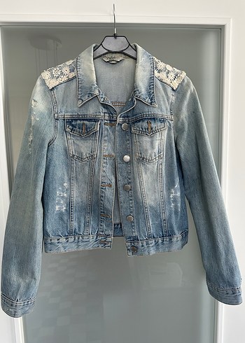 Nakış Detaylı Mavi Kadın Denim Ceket