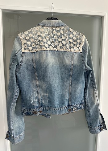 Diğer Nakış Detaylı Mavi Kadın Denim Ceket