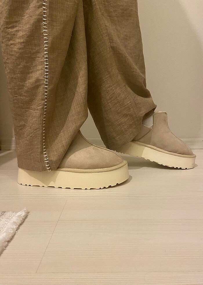 Ugg bot rahat ve konforlu - Görsel 2
