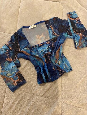 Mavi crop bluz